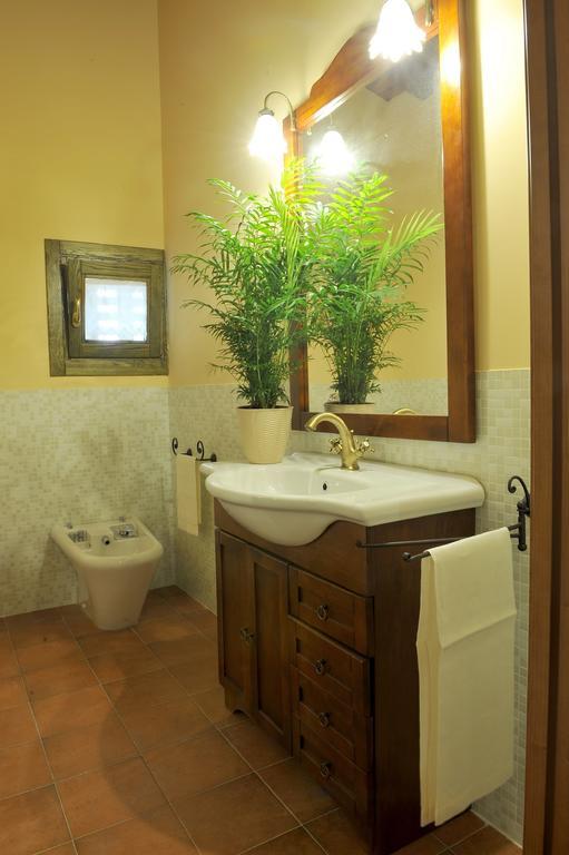 Olea Dei Holiday Apartments San Felice del Benaco Pokój zdjęcie