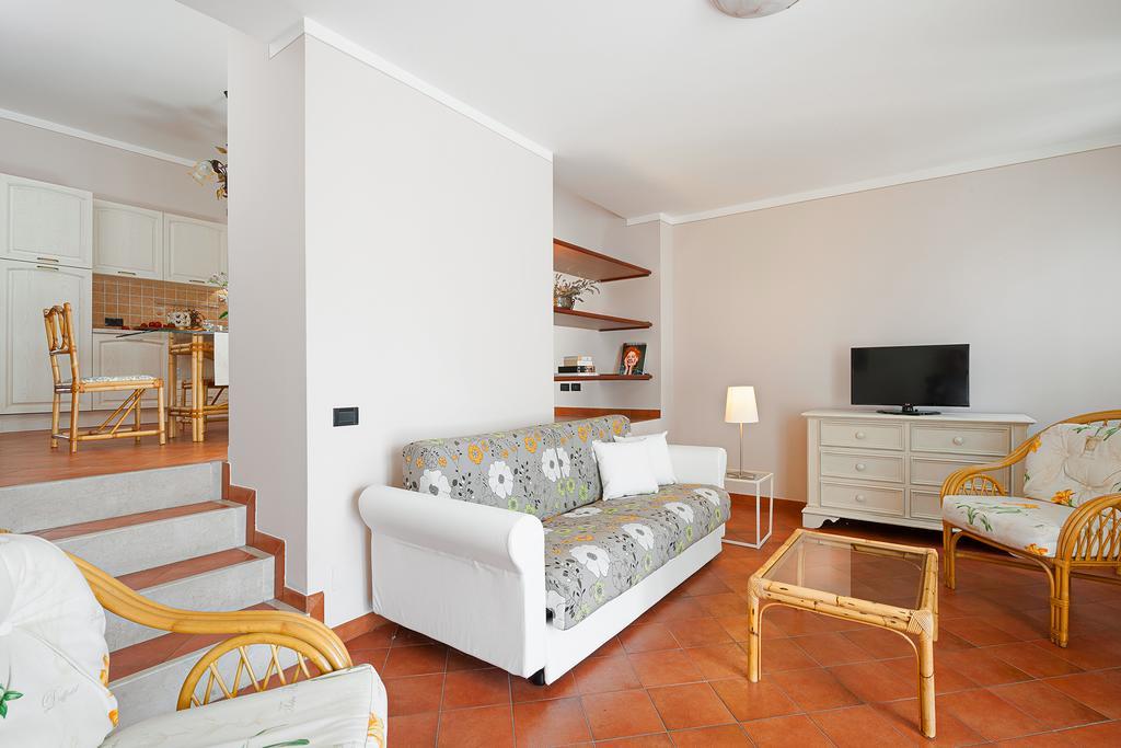 Olea Dei Holiday Apartments San Felice del Benaco Zewnętrze zdjęcie